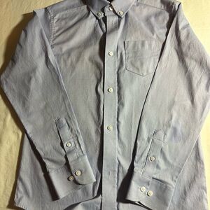 Izod Men's Sky Blue Casual Button-Down Shirt